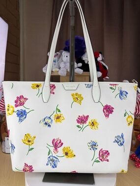 💥KATE SPADE - 136U407